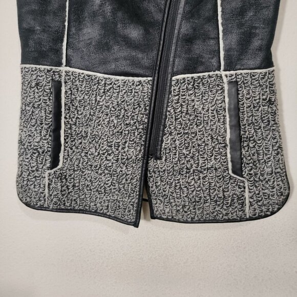 T‎ Tahari Black Faux Leather Vest Size Small - Picture 8 of 11